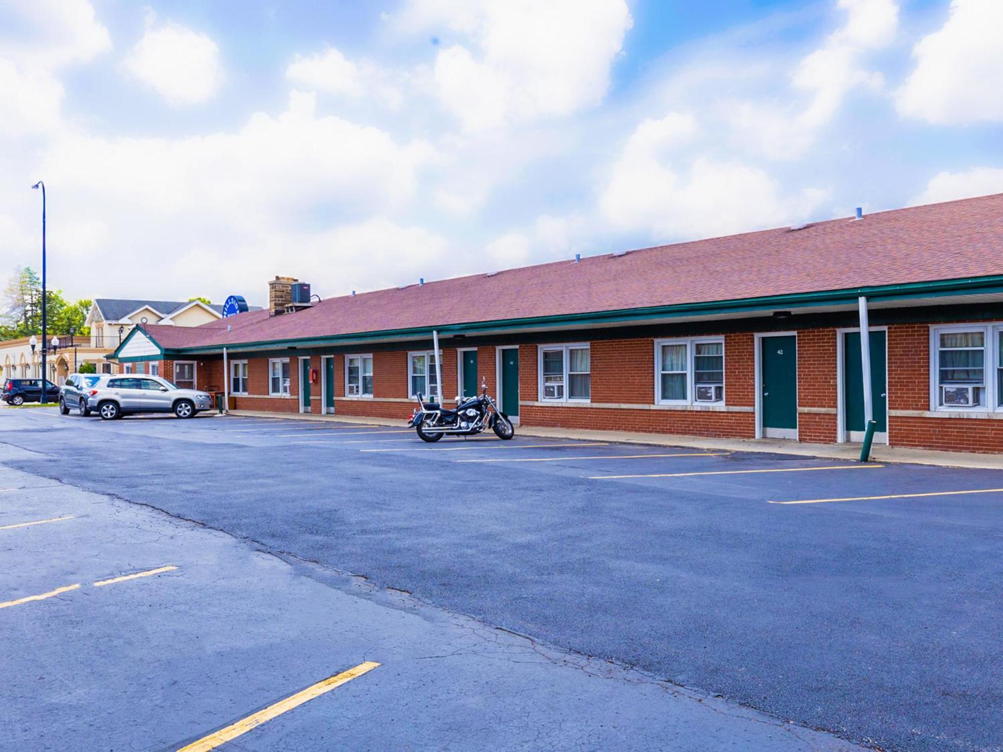 הילסייד Manor Motel By Oyo Near Oak Brook Chicago Westchester מראה חיצוני תמונה